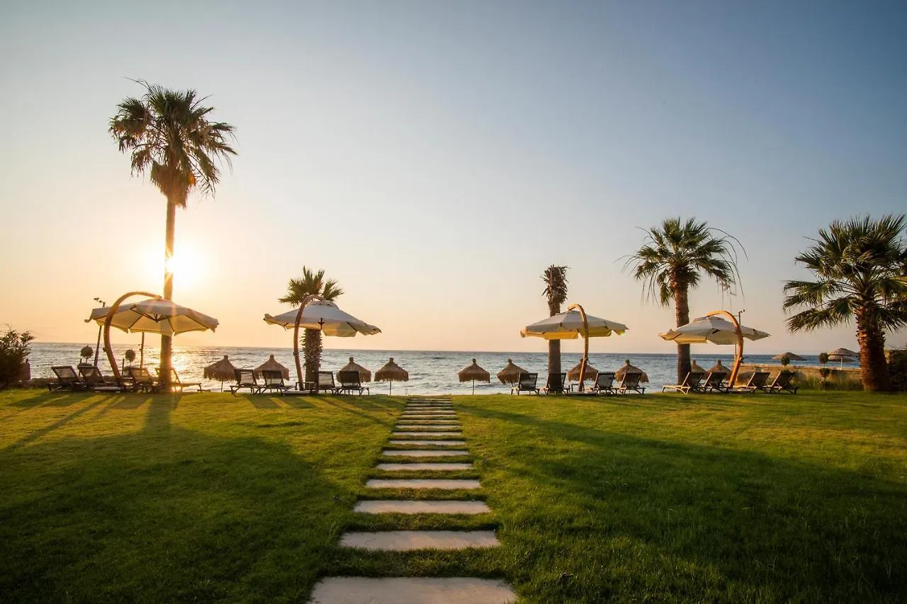 Maia Luxury Beach Hotel & Spa Гюзельчамли