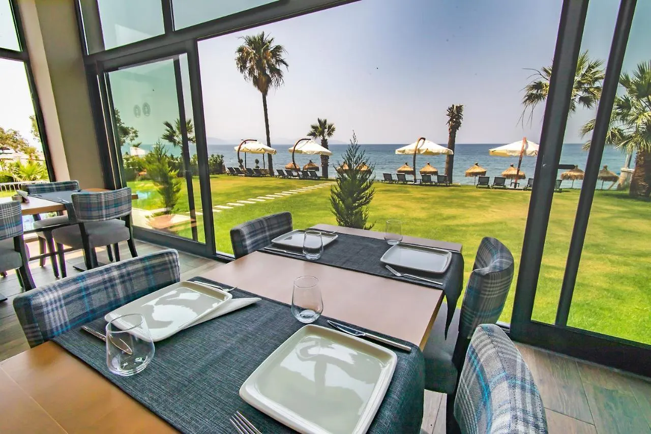 Maia Luxury Beach Hotel & Spa Guzelcamlı