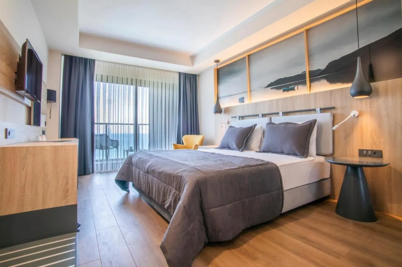 Maia Luxury Beach Hotel & Spa Guzelcamli